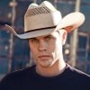 Dustin Lynch