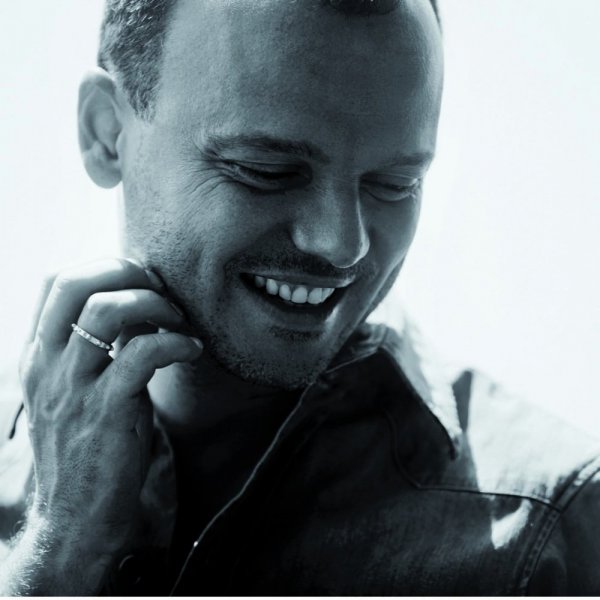 Gigi D'Alessio chords (2), tabs (2), video (2), lyrics (2) Gigi D'Alessio chords (2), tabs (2), video (2), lyrics (2)